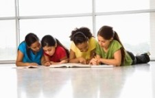 girls reading